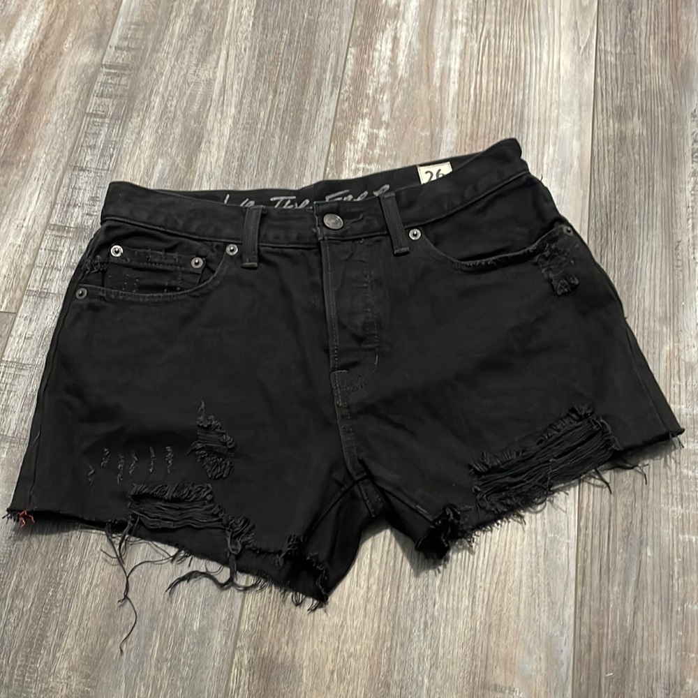 We The Free Women’s Black Raw Hem Distresses Button Fly Jean Shorts